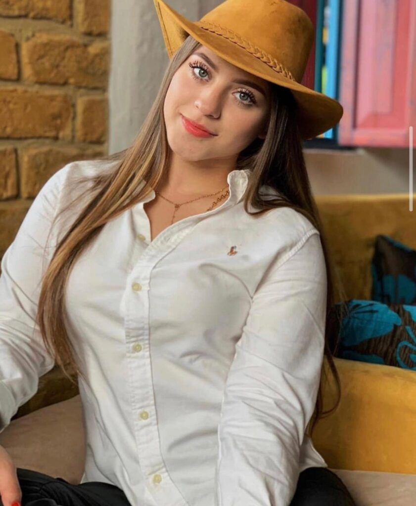 Blanca Rain Mujer - Golden Wear Colombia