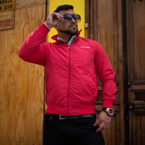 CHAQUETA ROJA TOMMY JEANS - Golden Wear Colombia