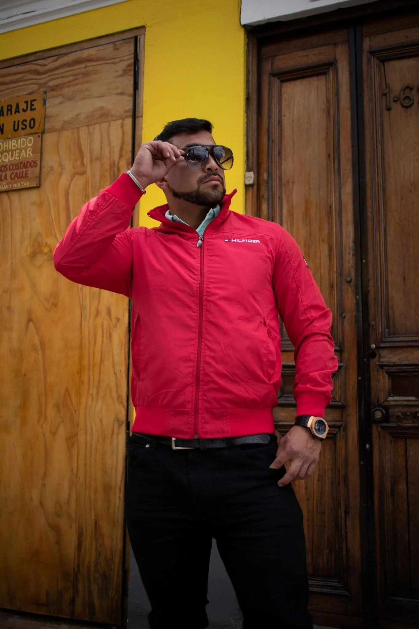 CHAQUETA ROJA TOMMY JEANS - Golden Wear Colombia
