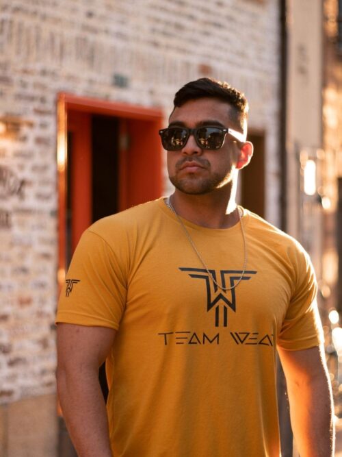 Mostaza Cuello Redondo Team Wear - Golden Wear Colombia