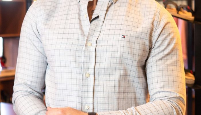 camisa cuadros blancos tommy hilfiger Prestige colombia instagram